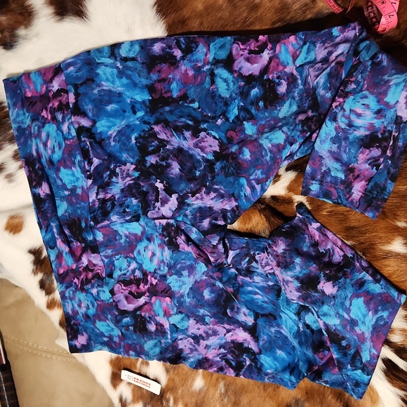 3/$30 Terra & Sky Capri (3/4 length) 4x - Picture 3 of 3